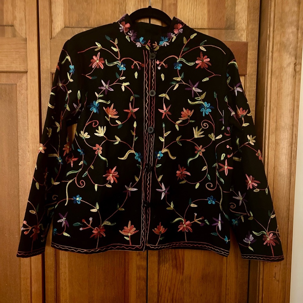 BFA Classics Retro Vintage Y2K Inspired Sz M Black W/ Floral Embroidery Cut #:12